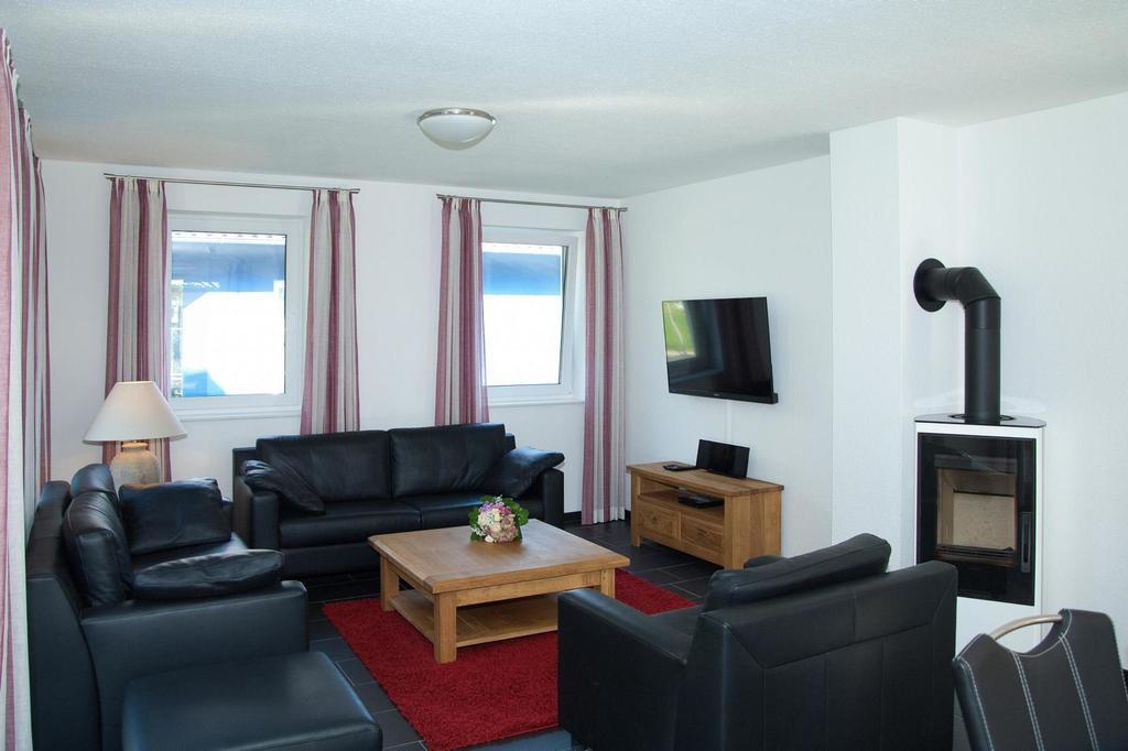 Ferienhaus Emmely Nur Wenige Gehminuten Zum Strand Ruhig Glowe Dış mekan fotoğraf