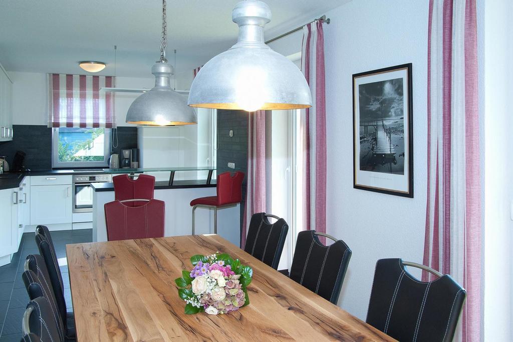 Ferienhaus Emmely Nur Wenige Gehminuten Zum Strand Ruhig Glowe Dış mekan fotoğraf